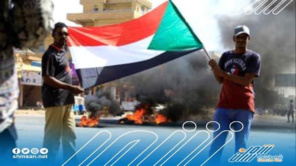 الآلاف يتظاهرون في السودان .. والشرطة تطلق الغاز المسيل للدموع
